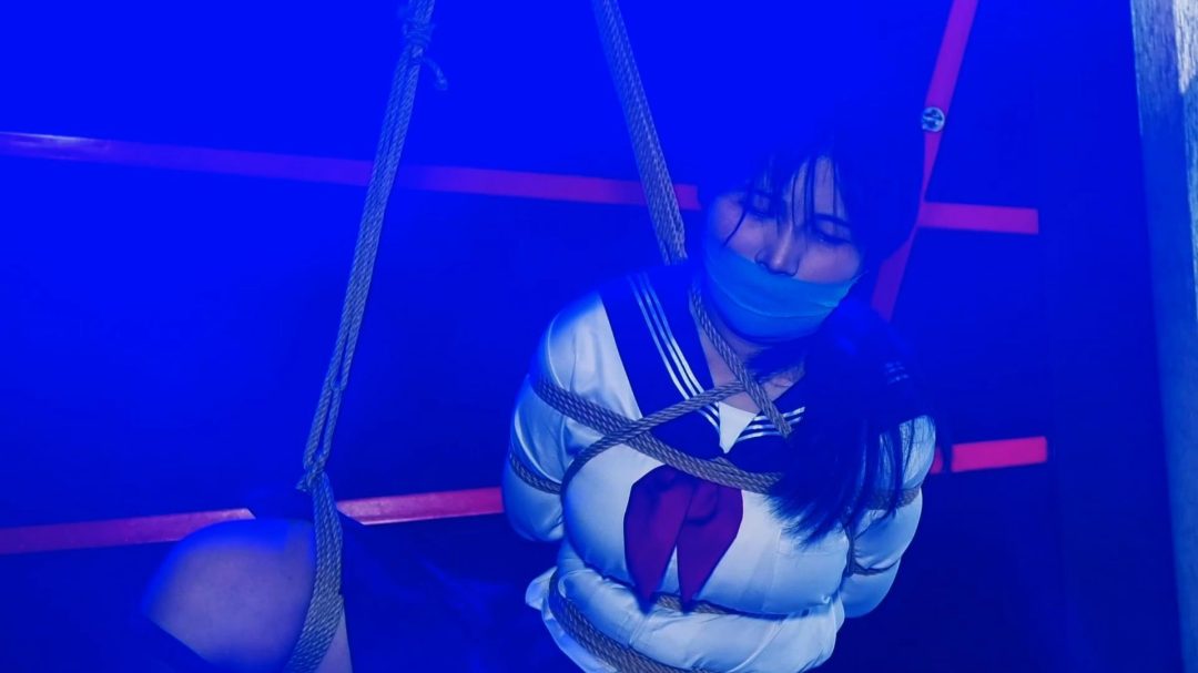 吊着无法动弹的女M