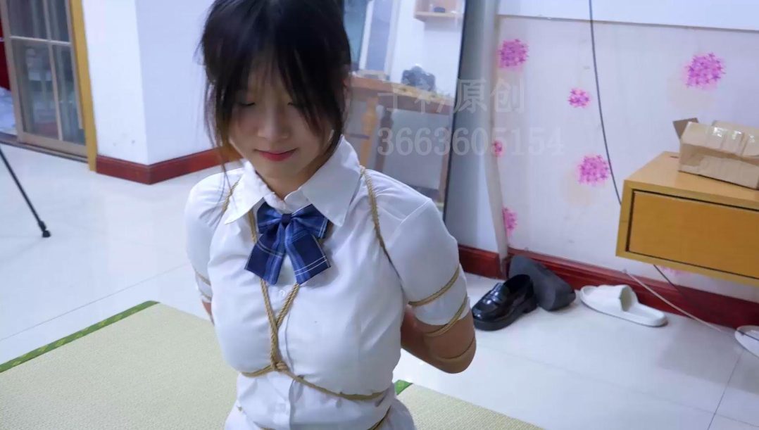 新模试镜 女大学生的初次五花紧缚口球流口水体验