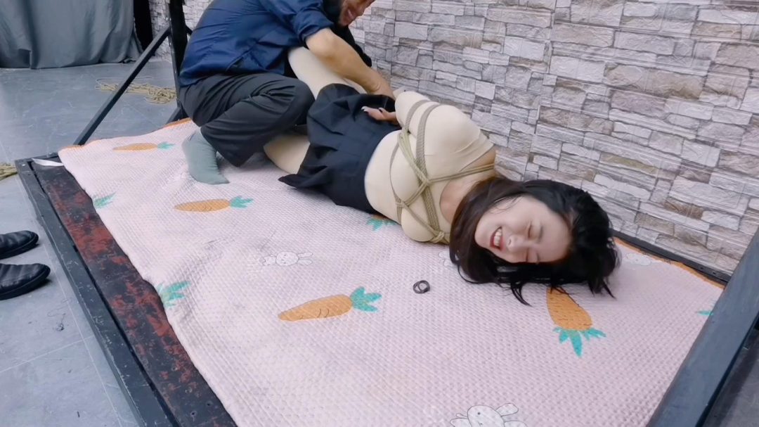 牧遥缚影工作室 定拍剪辑版,被TK爽死的肉丝高跟希希