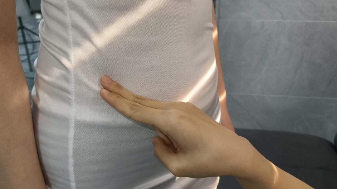 呀哈哈撒比 一月tk和点穴 双女白袜tk挠痒加点穴定身