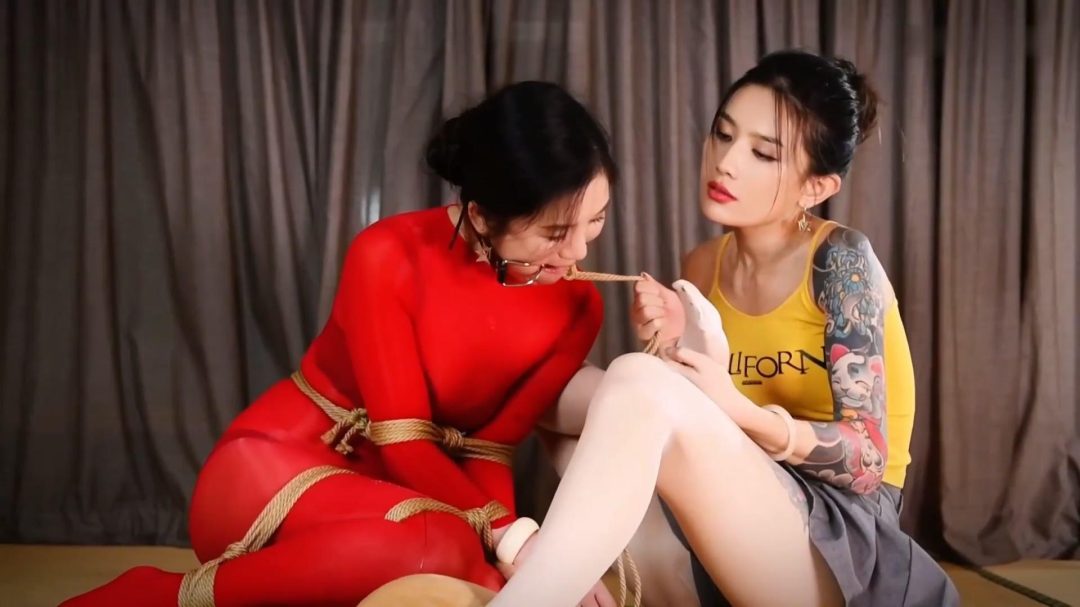 丽柜美束 突袭而来的致命情爱