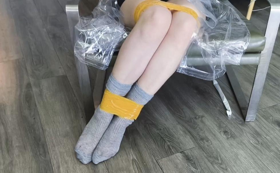 【禾一原创】（私人订制）《雨天惊魂》卖力逃脱 细微表情 挣脱到力竭晕过去~