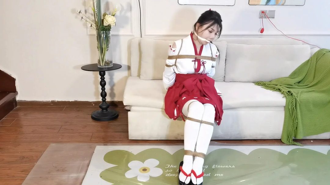 【嫣儿】定拍红白巫女其一