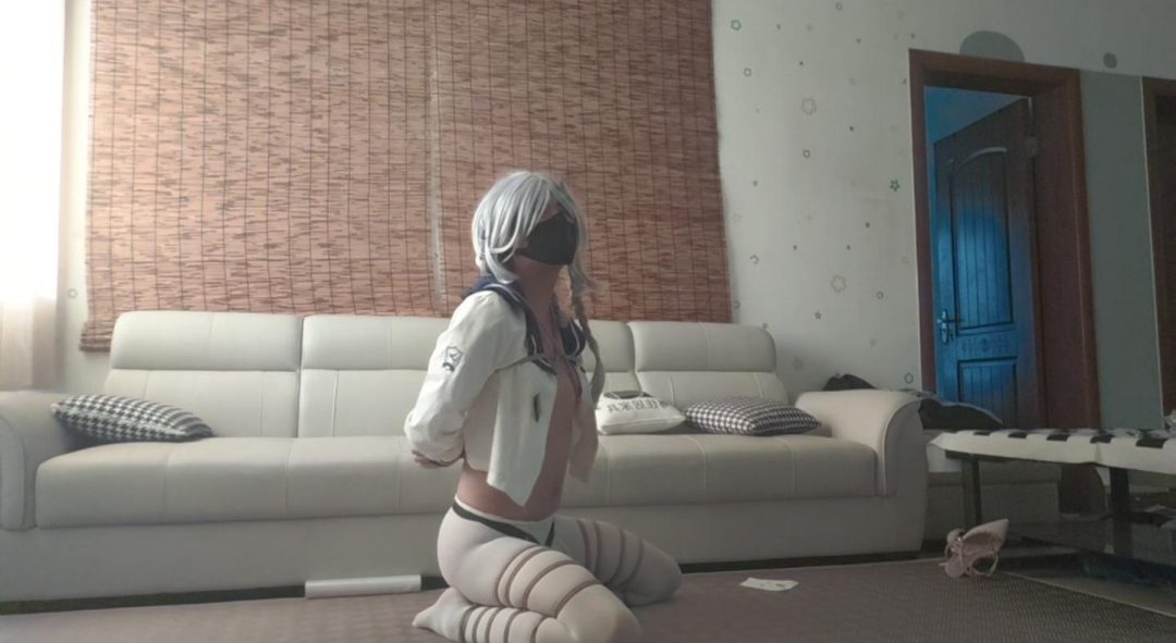 橙子独自一人在家被坏人未遂.学生.侵犯.捆绑.开腿.男娘.白丝.开腿