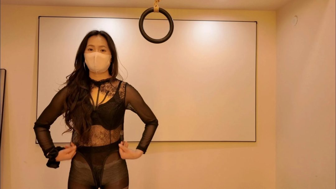大美女文慧情趣丝袜内衣后手观音头部拘束