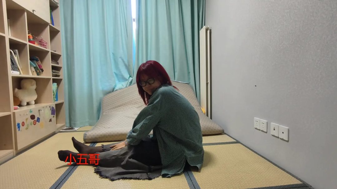 小五哥原创 妹子的捆绑挣脱第一集