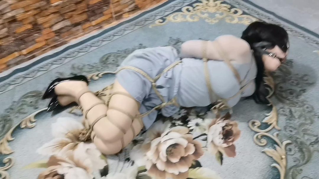 牧遥缚影工作室：老板和女员工李然的脱缚中奖游戏,李然能中奖吗?
