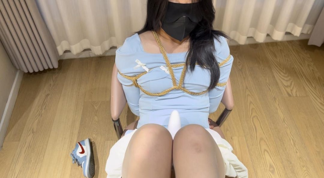 【久安安】目前为止拍的最爽也是看的最爽的一期，女大裙子白袜aj1诱惑满满，啵啵贝全程高能刺激，时不时二重刺激