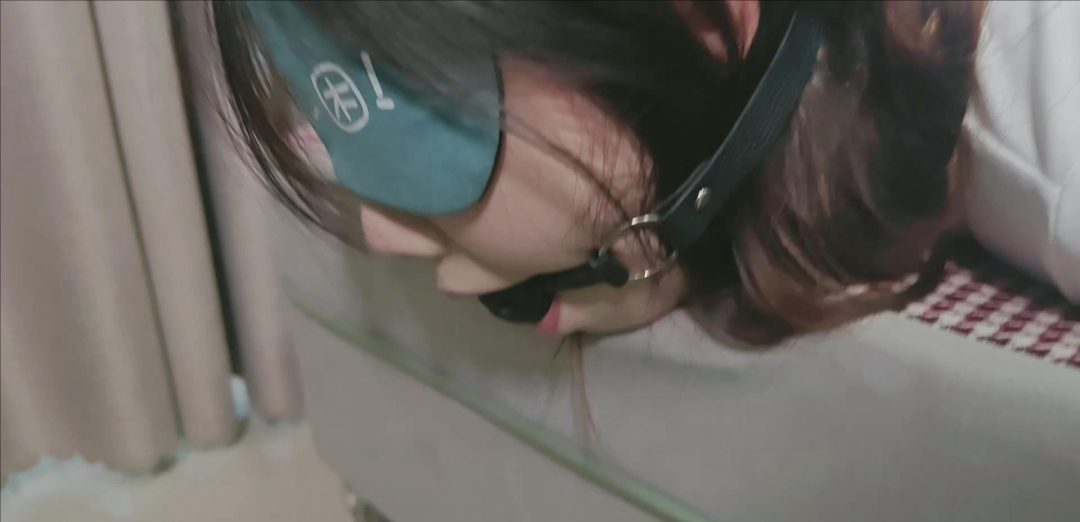 《GD绳束》（客户定拍）模特桃桃 真空穿水手服紧缚 第一次戴上口球 滴蜡 后面有小彩蛋