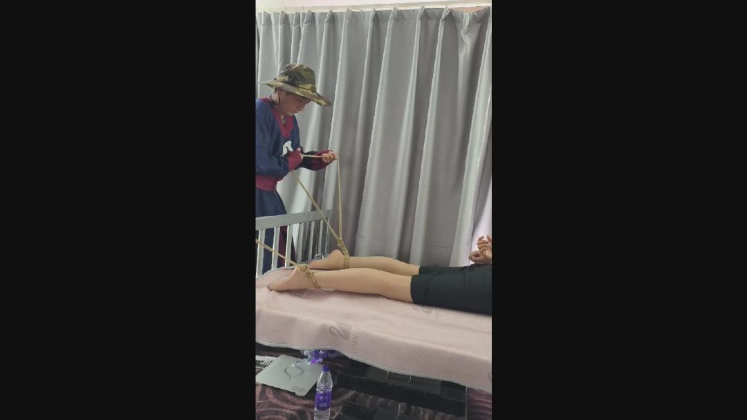 绳屋藏娇 定拍-直臂紧缚挣扎逃脱