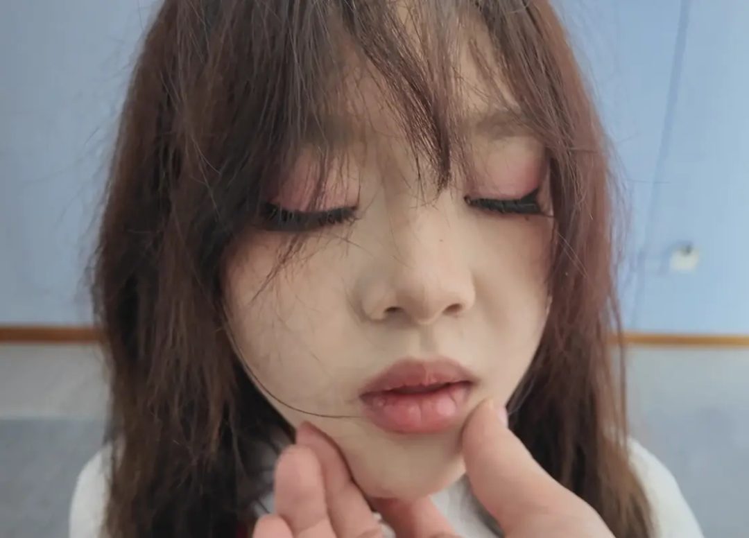 女m宛然绳艺捆绑访谈聊天