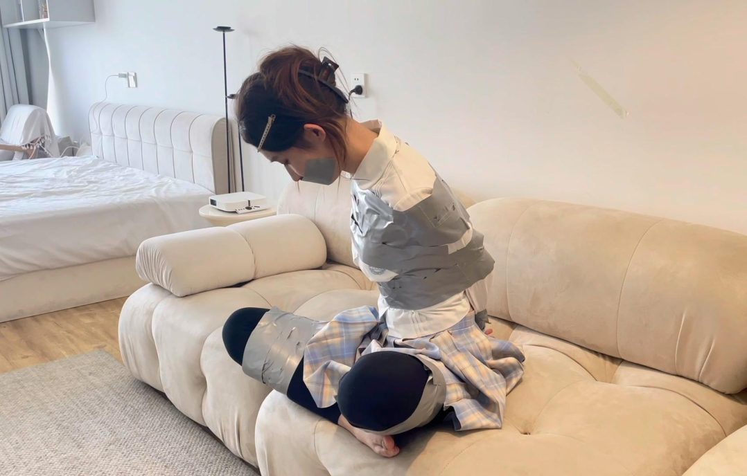 【缚艺录】【小伟】新模的胶带捆绑体验