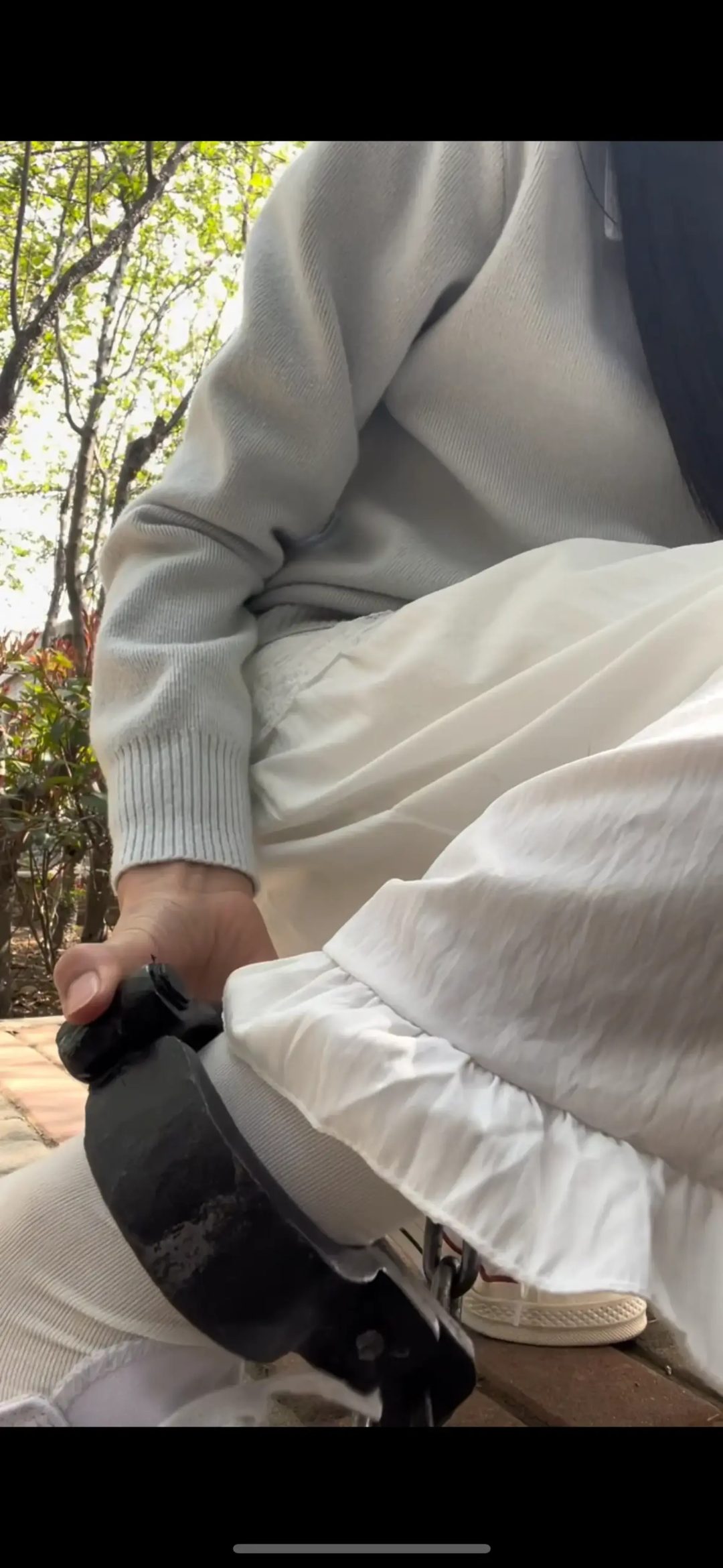 18岁女高铁铆钉死镣-焊接-烧红-砸死脚 镣两天禁锢（中）