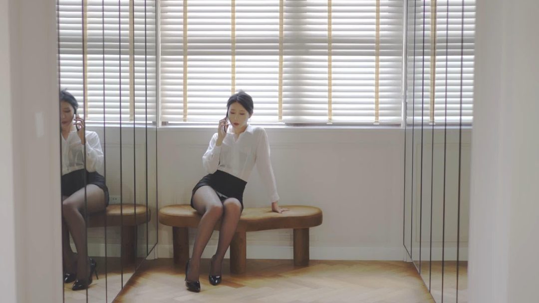 云溪溪 透视衬衫黑丝制服