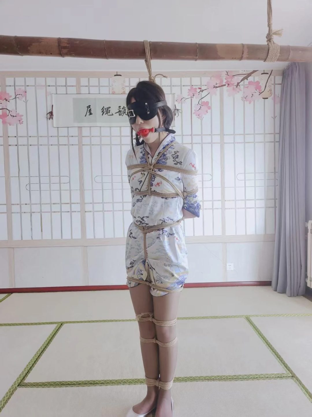 秦韵绳屋 空姐的私生活