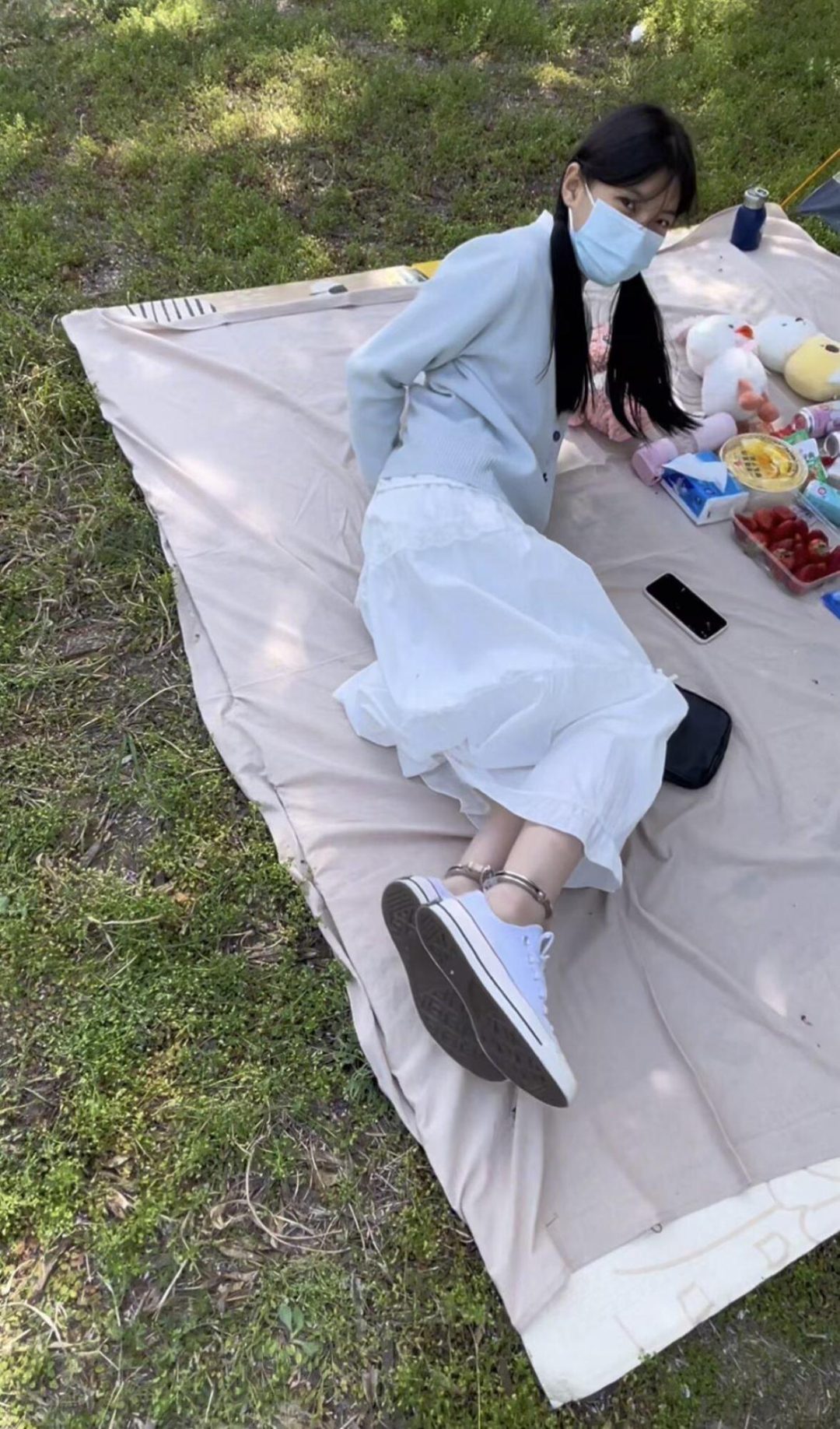 镣铐春游记-18岁女孩镣铐露营的一整天（上）