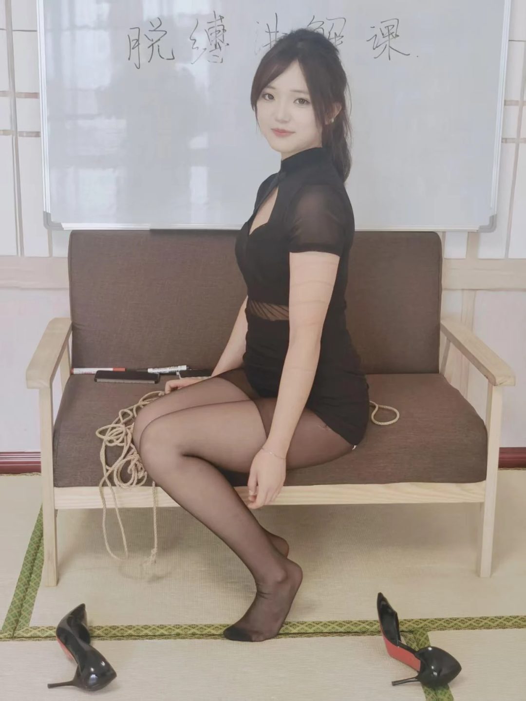 秦韵绳屋 自夸为脱缚专家的某某人