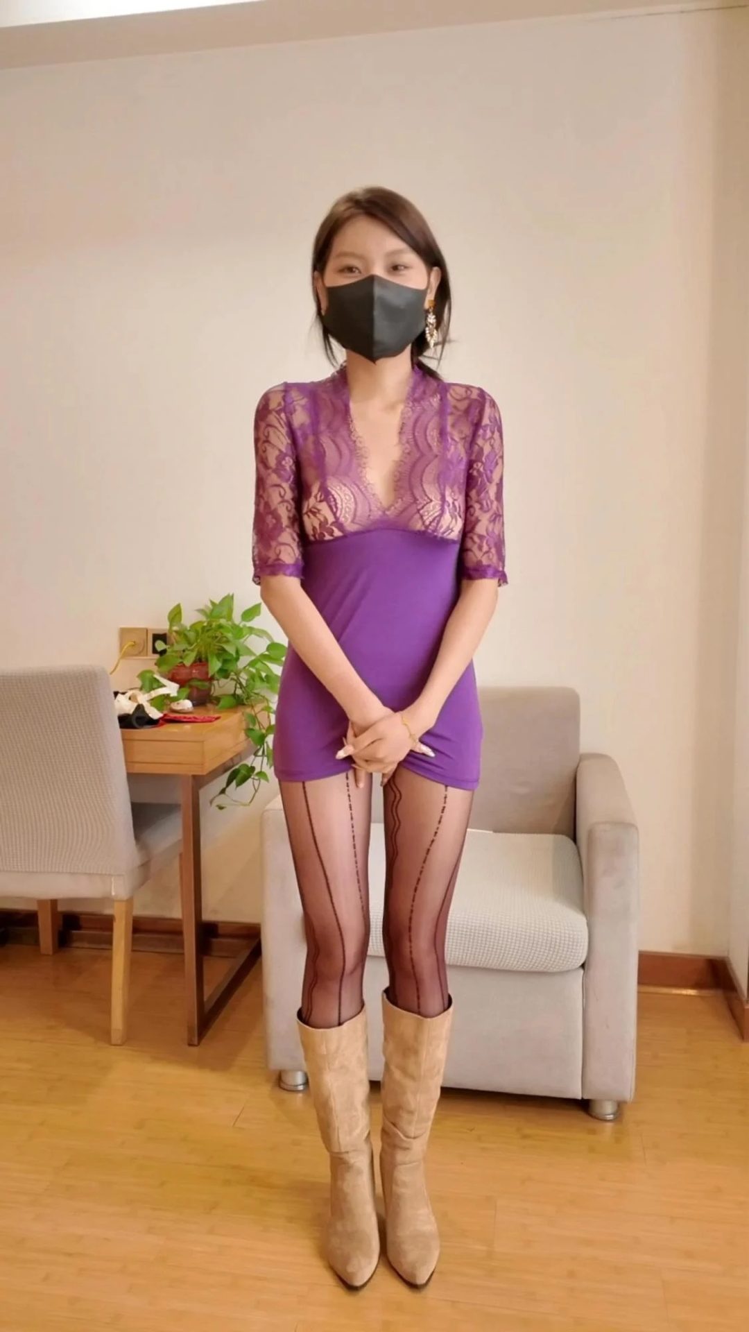 化妆品御用模特小美的调校！无敌妖娆紫！