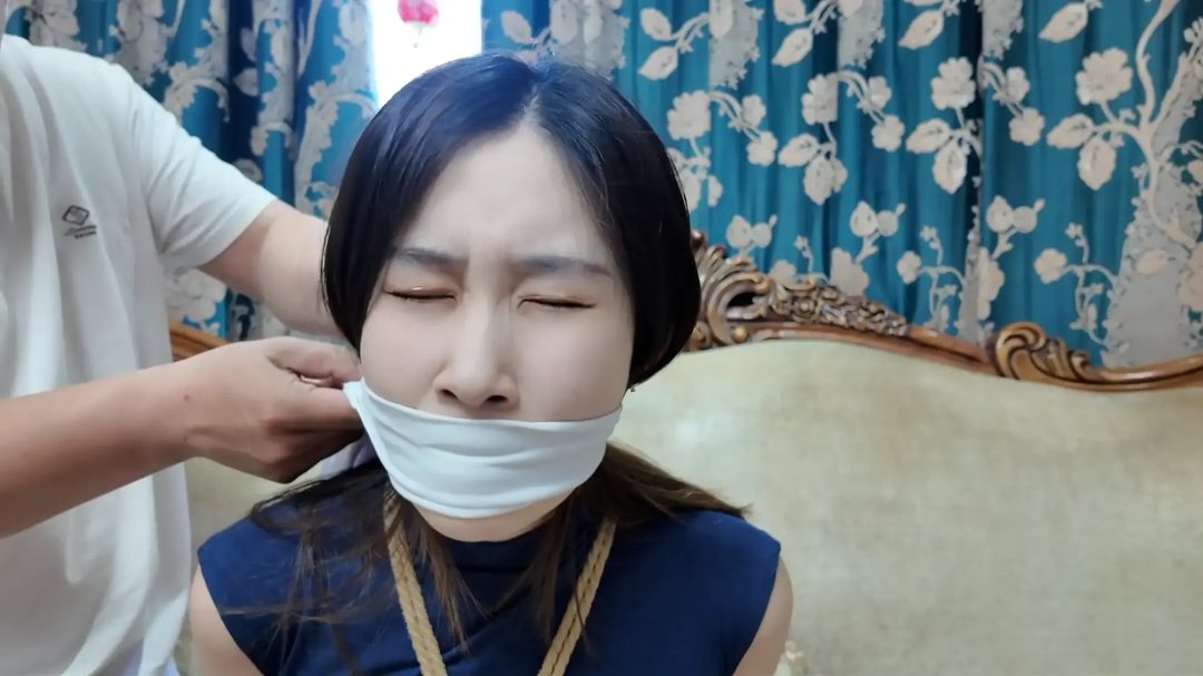 尤物收藏夹·南清·加班可得小心咯！