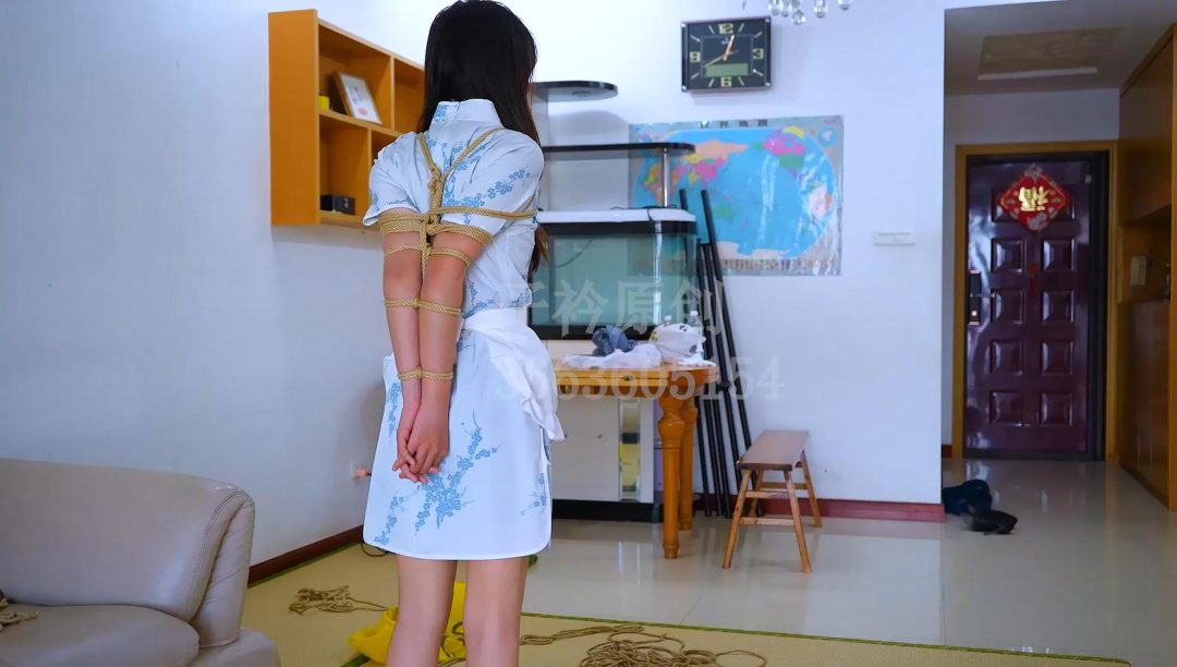 小凝 直臂 驷马挣扎