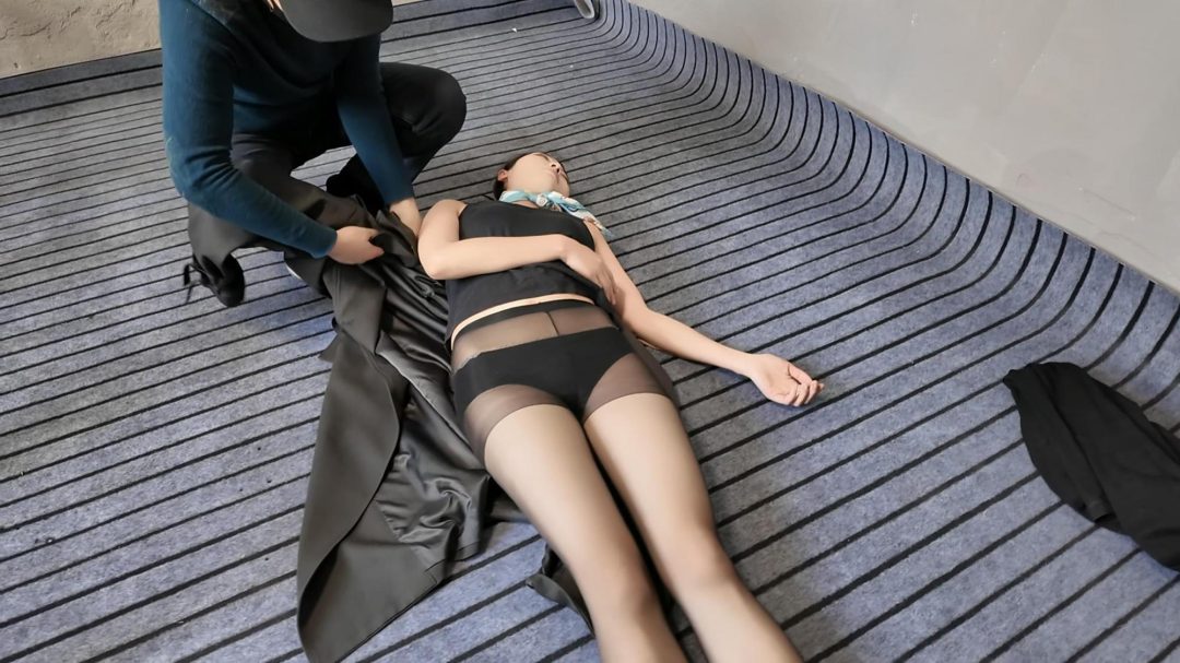 绳戏 女经理被袭