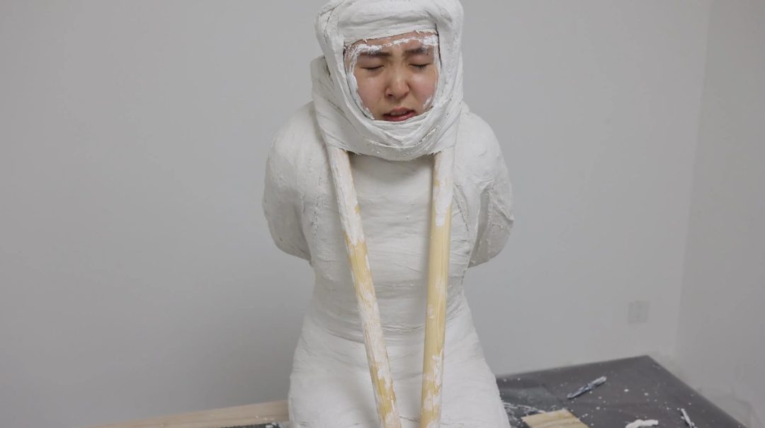 石膏禁锢