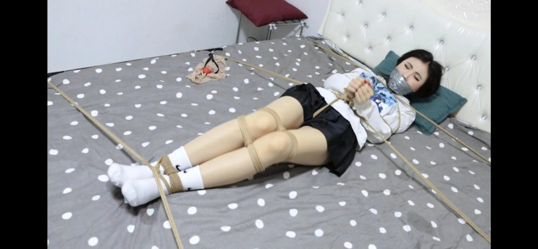 墨染青衫 家中遇险