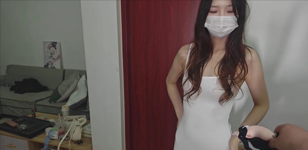 《GD绳束》模特桃桃剧情《合租室友》（私人定拍）跟女室友合租发现了
