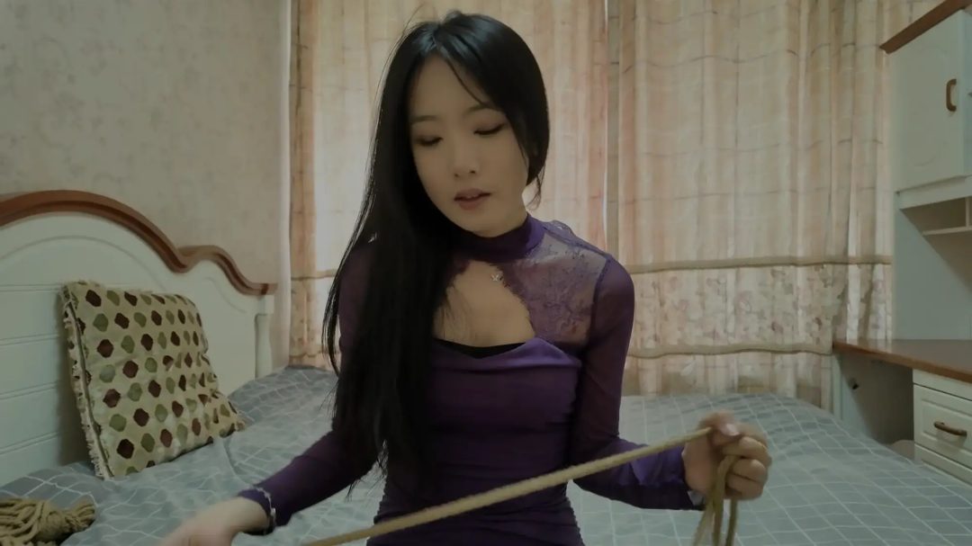她们的故事·柠琪·玩自缚竟然收个小弟