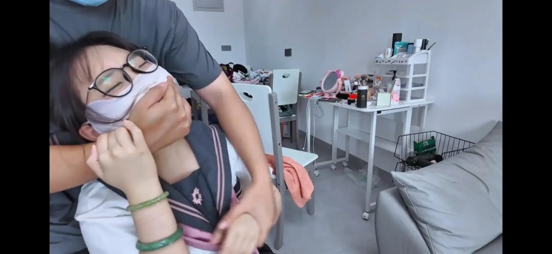（好梦工作室定制）18岁白丝女高的迷晕劫