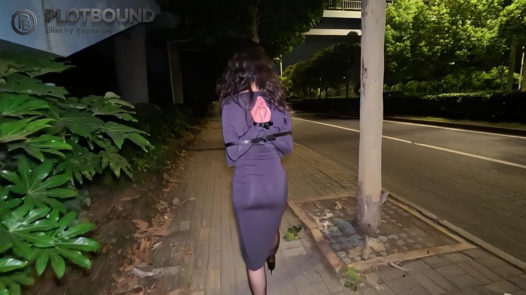 【Raymond】（户外）羞耻小妈装+啵啵贝，户外行走和人前拘束（户外人前羞耻Play/自玩随拍）