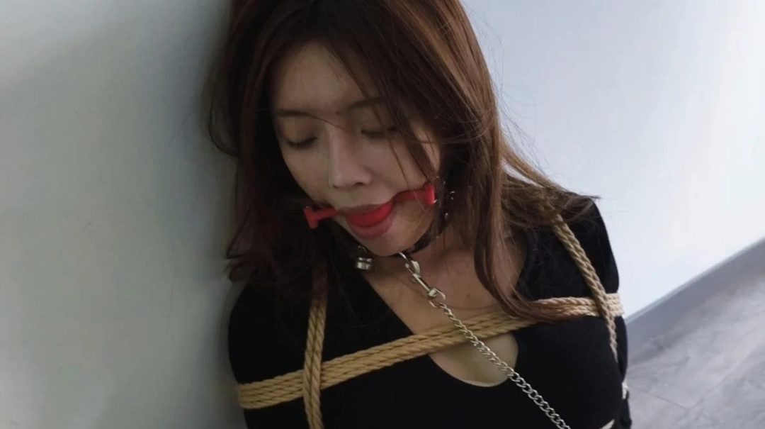 【禾一原创】（私人订制）《崩溃的卧底》卧底在执行任务中被出卖，被进行折磨 放置 想