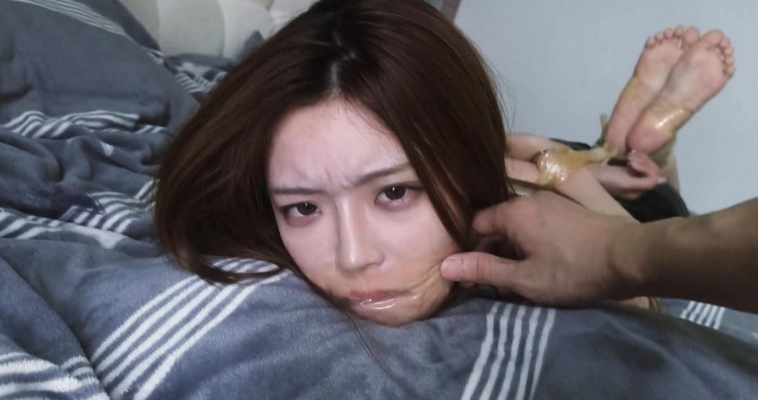 【禾一原创】（私人订制）危机劫难 被色匪放置玩弄 挣扎的很卖力