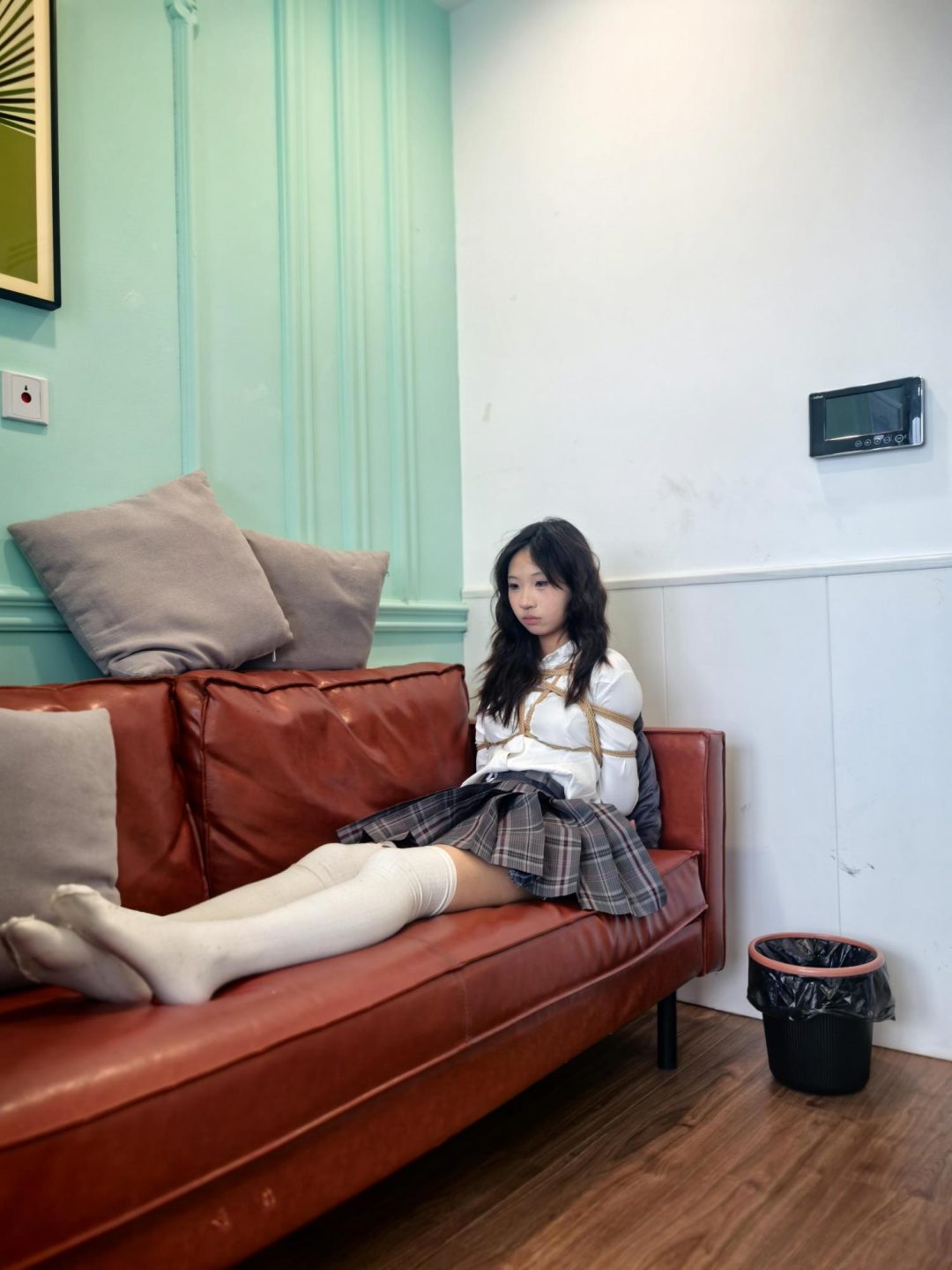 小美约拍（挣扎逃脱）