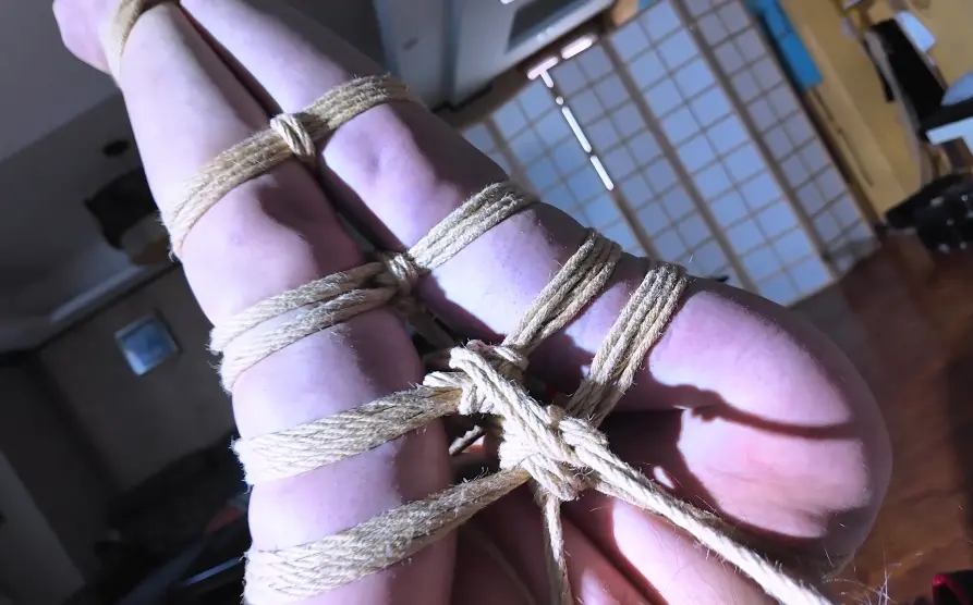 一绳所爱定拍，脚垫、姚梦迪