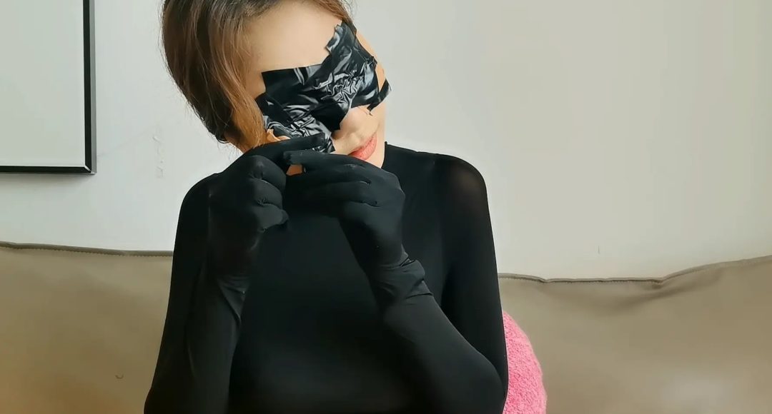 驴驴挑战黏性胶带封眼＋封嘴全过程