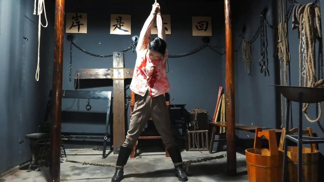 女烈大片~定拍转公映《狱骨双姝》在沦陷区两名地下女同志在秘密接头时被叛徒出卖被捕遭受各种酷刑后英勇就义