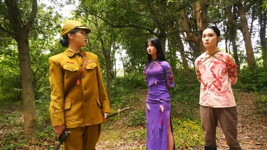 女烈大片~定拍转公映《狱骨双姝》在沦陷区两名地下女同志在秘密接头时被叛徒出卖被捕遭受各种酷刑后英勇就义