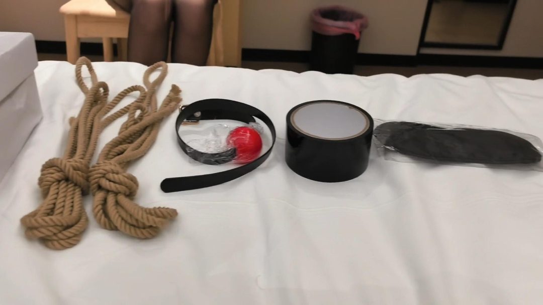 白领的紧缚体验（全集）