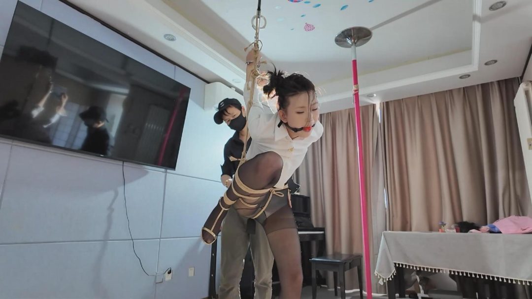 魏灿 私囚缚虐