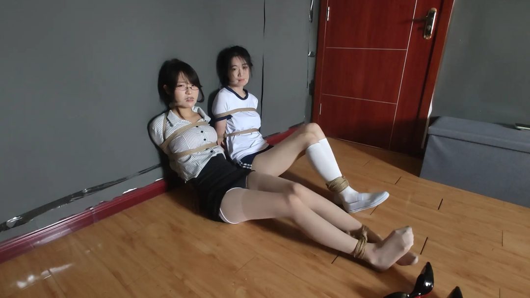 秦韵绳屋定制 《师生紧缚脱缚全过程》