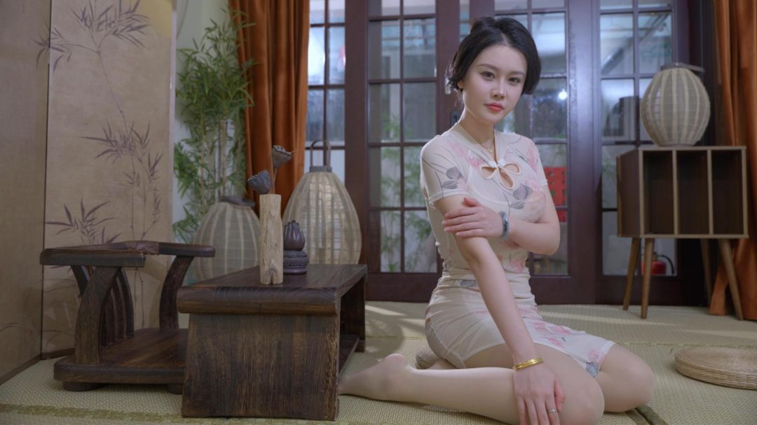 竹子旗袍短裙+油亮肉丝