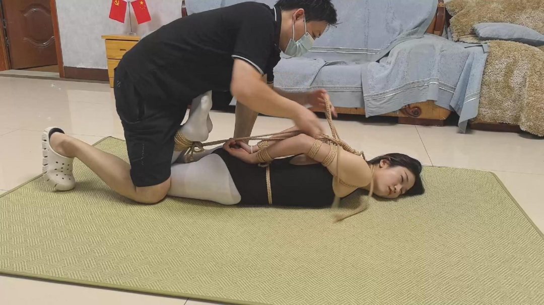 绳屋藏娇 定制-舞蹈女孩的倒吊劫难