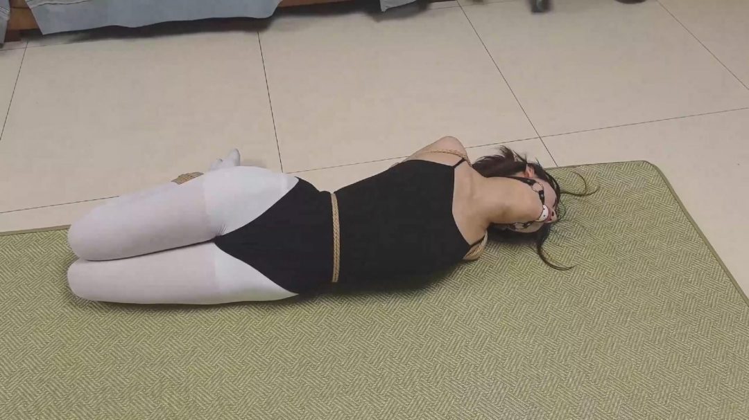 绳屋藏娇 定制-舞蹈女孩的倒吊劫难