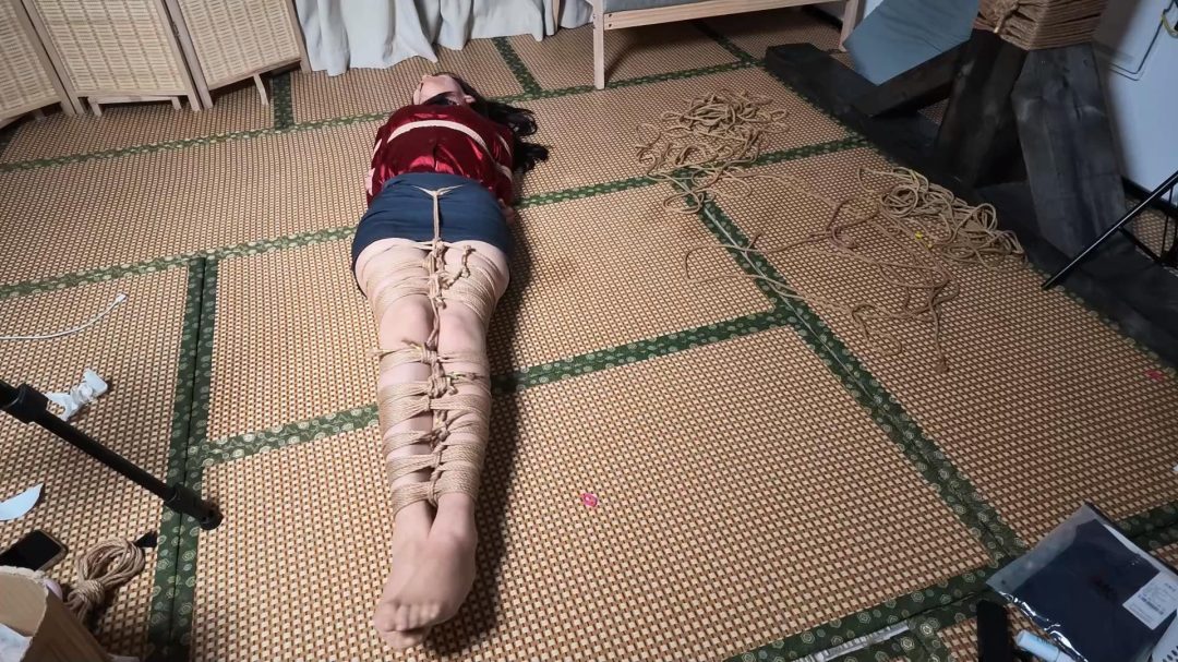 【花花】紧密麻绳捆腿，困境游戏