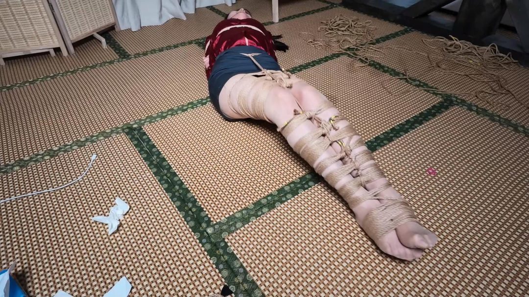 【花花】紧密麻绳捆腿，困境游戏
