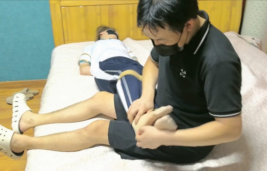 假期囚禁自救失败