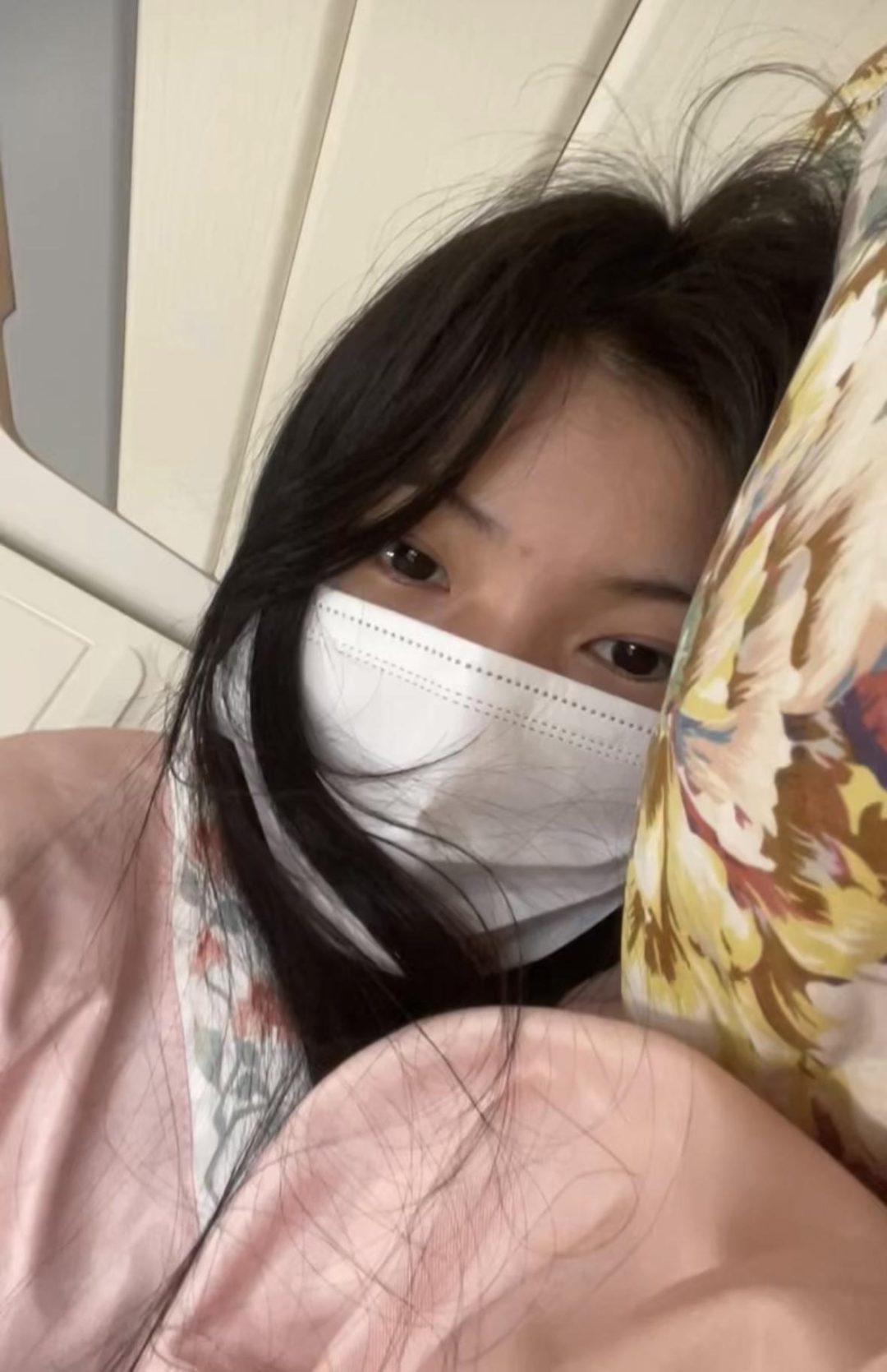 18岁女高的四天镣铐生活（4）第二天早起的洗漱和脚镣走路训练