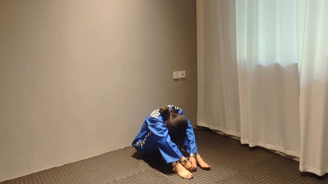 柒月女囚体验