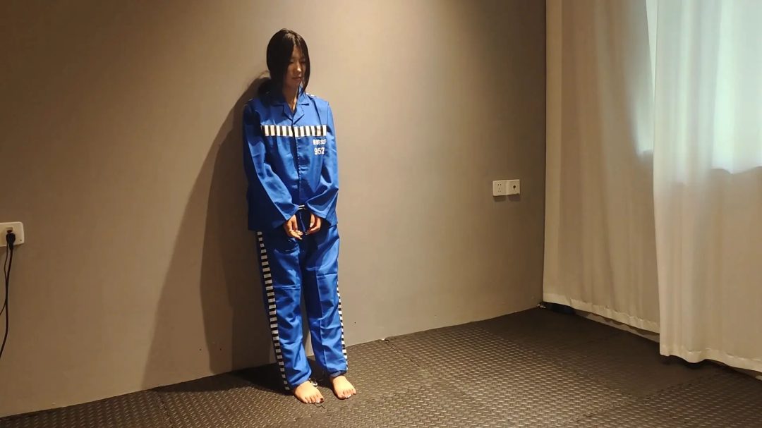 柒月女囚体验